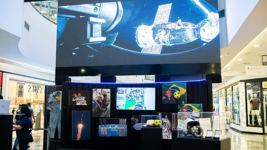 Exposição “Missão Centenário - 20 anos”, no Brasília Shopping, Brasília (DF).