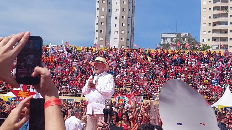 Lula inicia campanha à reeleição em São Bernardo do Campo