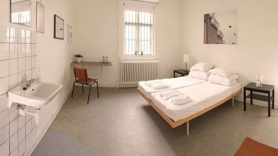 Quarto no hotel FÆNGSLET, na Dinamarca Quarto no hotel FÆNGSLET, na Dinamarca
