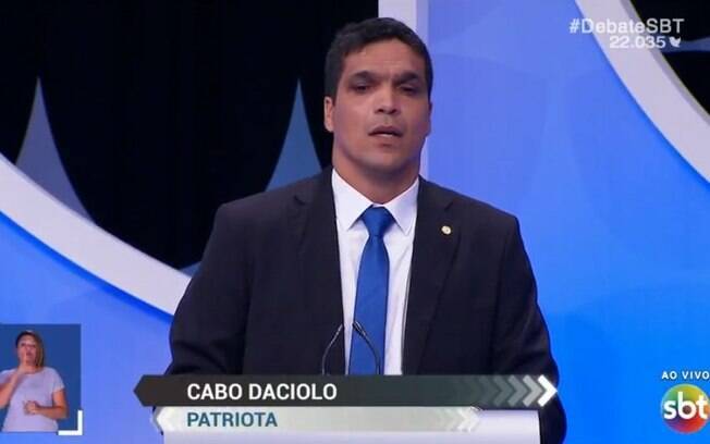 Coube ao candidato cabo Daciolo (Patriota) os momentos mais engraçados do debate presidencial