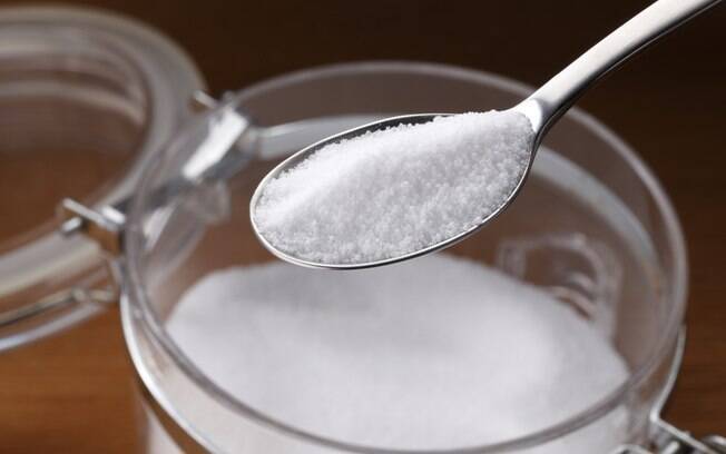Segundo especialistas, é preciso tomar cuidado com a quantidade e o tipo de açúcar e sal consumido