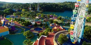 Feriado prolongado tem Arraiá e “A Origem dos Rosa” no Hopi Hari