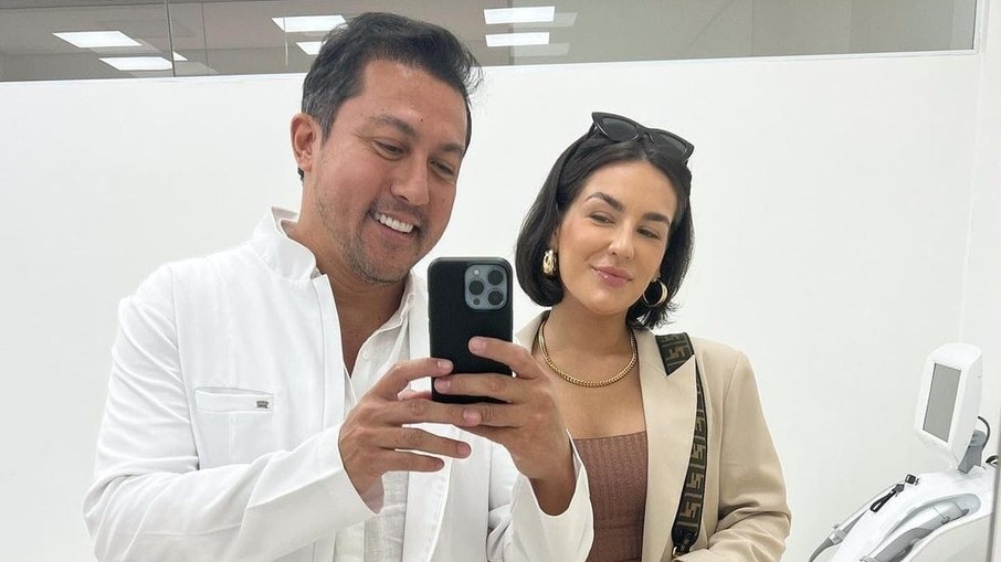 Alexandre Morita e Kéfera Buchmann