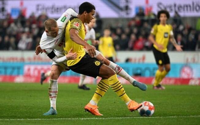 Borussia Dortmund fica no empate com o Colônia pela Bundesliga