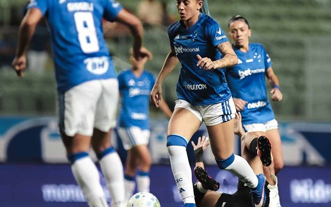 Corinthians vence Cruzeiro pelo Brasileirão Feminino Corinthians vence Cruzeiro pelo Brasileirão Feminino