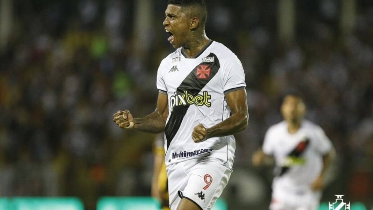 Dupla artilheira, possíveis estreias e mais: confira o que observar no Vasco contra o Fluminense