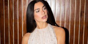 Dua Lipa processa Samsung em R$ 73 milhões por direito de imagem
