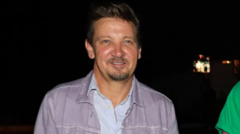 Jeremy Renner está totalmente recuperado após acidente grave em janeiro