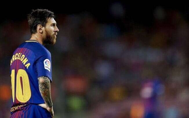Lionel Messi renovou seu contrato com o Barcelona até junho do ano de 2021