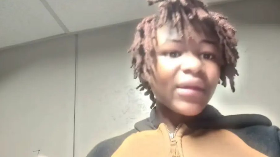 D’Uwan Morgan, de 14 anos, foi atingido por disparo enquanto jogava videogame D’Uwan Morgan, de 14 anos, foi atingido por disparo enquanto jogava videogame
