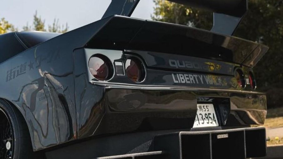 Skyline R32 GT-R Liberty Walk LB Kaido Works