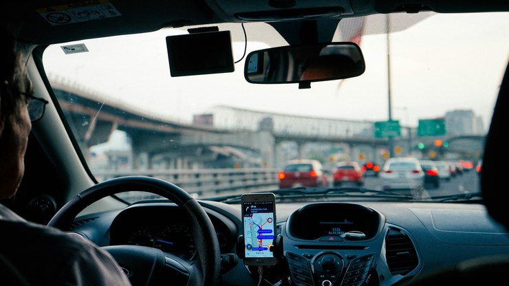 Motorista de app é mantido refém por 14 horas no interior de SP