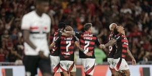 Lei do ex aparece, e Flamengo vence o São Paulo no Maracanã