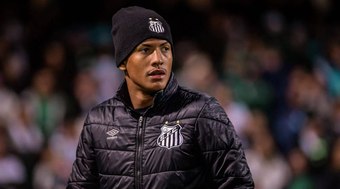 Ângelo fala sobre autocobrança para melhorar: 