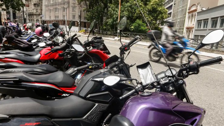 SP: Motos até 180 cc estão isentas do IPVA a partir de 2026