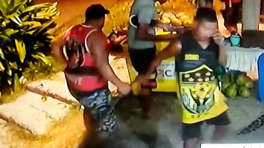  Fábio Pirineus da Silva, o Belo, flagrado no vídeo batendo em Moïse Mugenyi Kabagambe