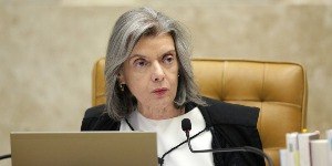 Cármen Lúcia vota para condenar Eduardo Bolsonaro por difamação