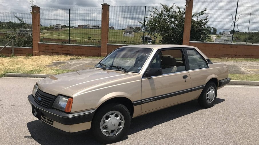 Chevrolet Monza SL/E apresentava motor família 2