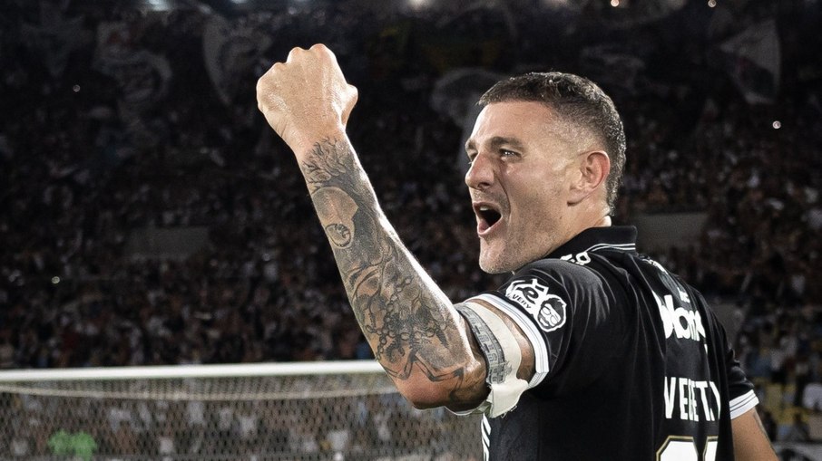 No futebol brasileiro, Pablo Vegetti fez ótimas temporadas pelo Vasco