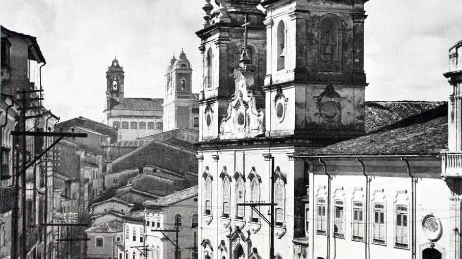 O Pelourinho fotografado, em 1937 por Peter Fuss 