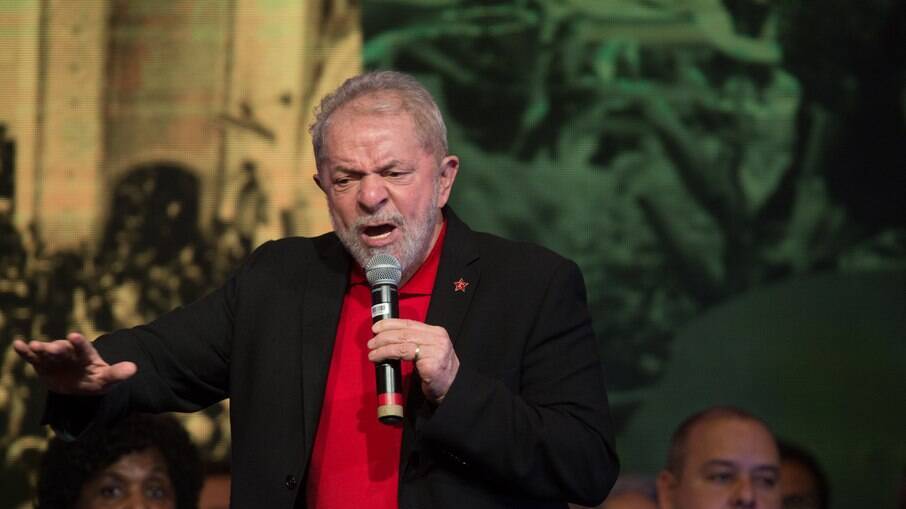 Ex-presidente Lula (PT) foi favorecido em decisão do ministro Edson Fachin