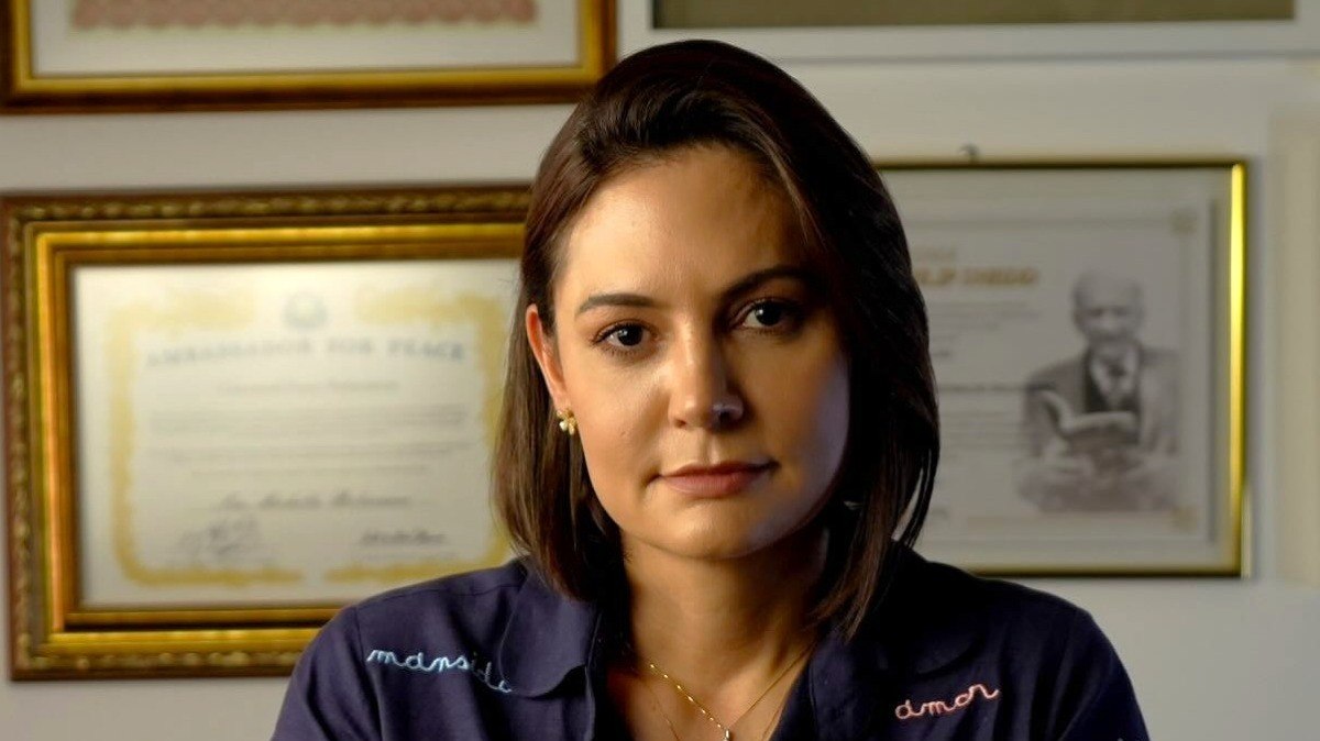 Michelle Bolsonaro deixa presidência do PL Mulher após acordo