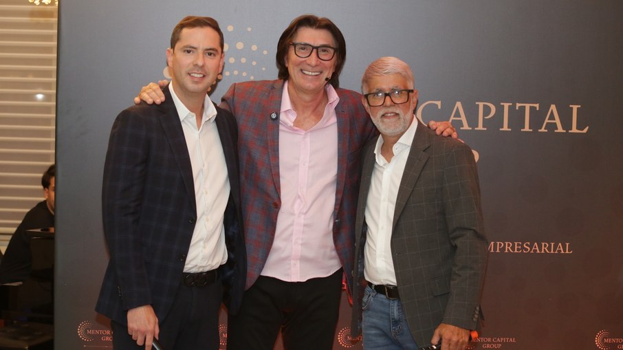 Gilberto Augusto, Janguiê Diniz e Claudio Duarte, da Mentor Capital Group Gilberto Augusto, Janguiê Diniz e Claudio Duarte, da Mentor Capital Group