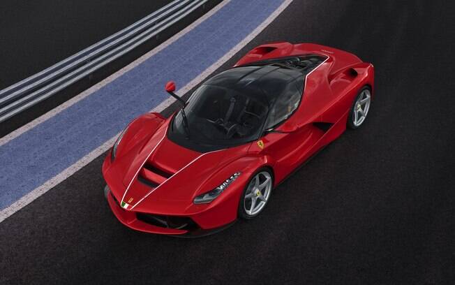 Última unidade da Ferrari LaFerrari fabricada, com número 500, vem com itens exclusivos