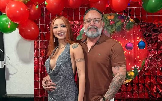 Ruivinha de Marte anuncia fim do namoro com empresário