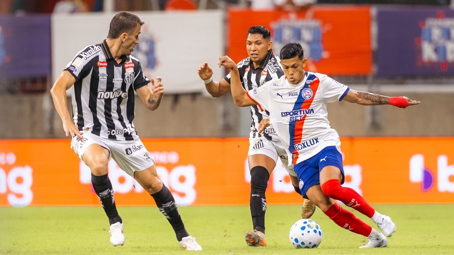 Sem Neymar, Santos tem 2 pênaltis, mas cede empate para o Bahia