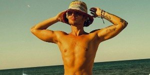 Genro de Xuxa brinca sobre baixa venda de ingressos: '3 pessoas'