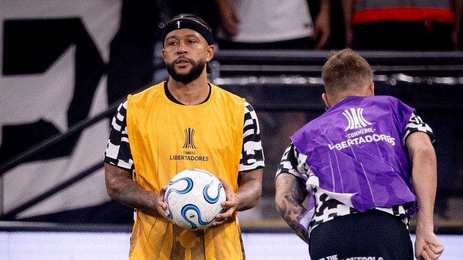 Renovação equivocada? Memphis decide com 9 minutos de contrato