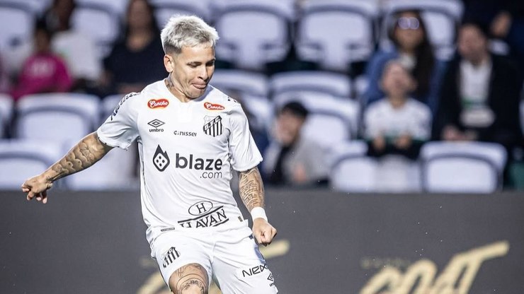 Fluminense anuncia a contratação de Soteldo, atacante do Santos