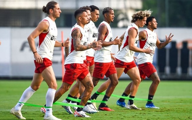Flamengo e Bragantino medem forças no Brasileirão