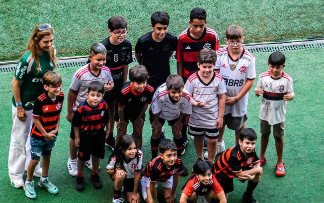 Leila Pereira e torcedores do Flamengo