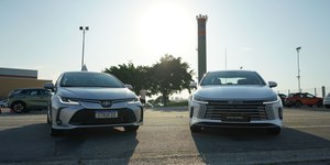 BYD King vende 3,5 vezes mais que Corolla em setembro