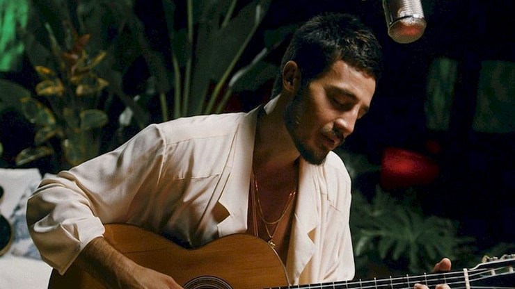 Tiago Iorc volta à Som Livre e lança versão para música de Marília Mendonça