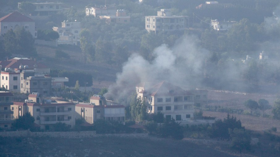 Aréa de Khiam, no sul do Líbano, bombardeado por Israel para limitar a ação do grupo Hezbollah após ataques ao território israelense 