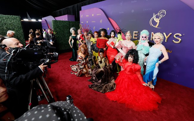 Drag queens roubam a cena no red carpet do Emmy Awards 2024