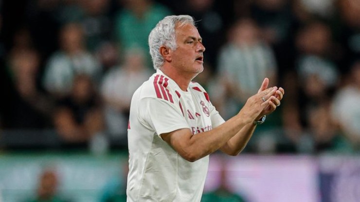 Imprensa espanhola revela a armadilha de Mourinho no Clássico