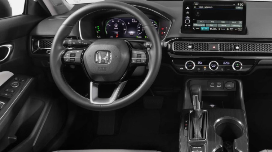 Interior do Honda Civic e:HEV