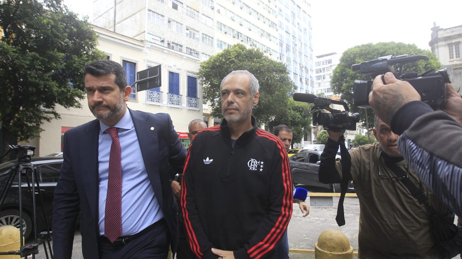 Chegada de Maurício Knoploch, na Secretaria da Polícia Civil, no centro do Rio de Janeiro