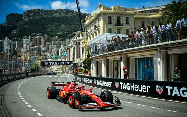 Charles Leclerc em ação pela Ferrari no GP de Mônaco 2024