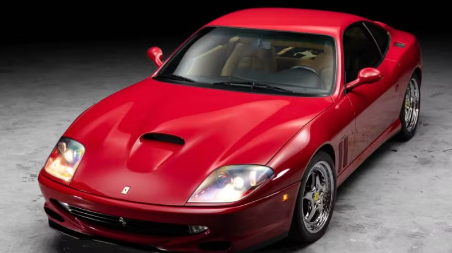 555 Maranello de Michael Jordan foi vendida por 2,7 milhões de dólares 555 Maranello de Michael Jordan foi vendida por 2,7 milhões de dólares
