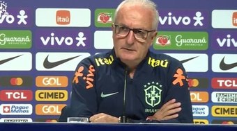 Dorival é apresentado: 