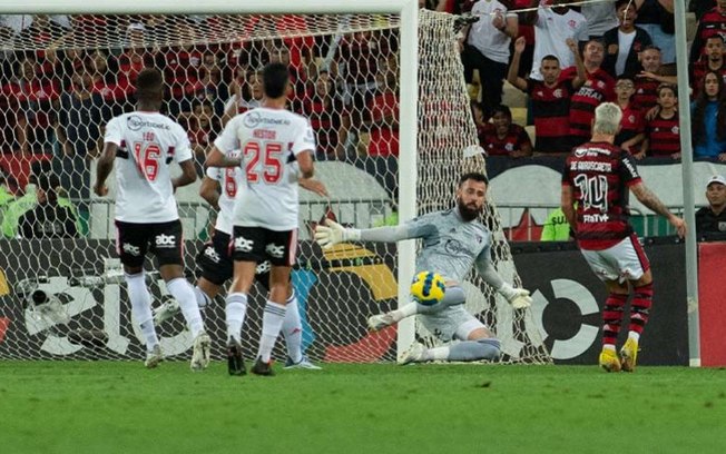 São Paulo deixa de faturar quantia milionária ao ser eliminado pelo Flamengo na Copa do Brasil