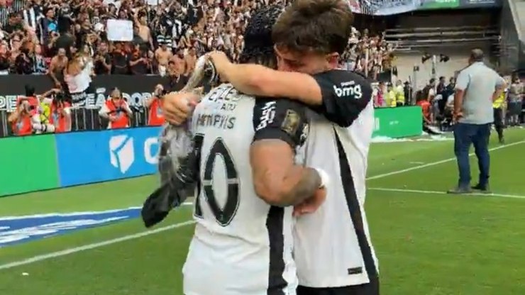 Corinthians vence Flamengo e conquista a Supercopa do Brasil