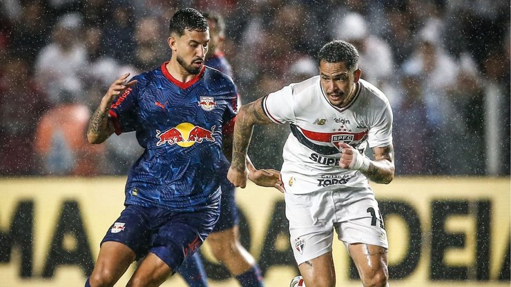 S%C3%A3o%20Paulo%20perde%20para%20Bragantino%20e%20trope%C3%A7a%20novamente%20na%20Vila