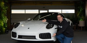 Porsche 911 Turbo S: híbrido, brutal e ainda mais 911