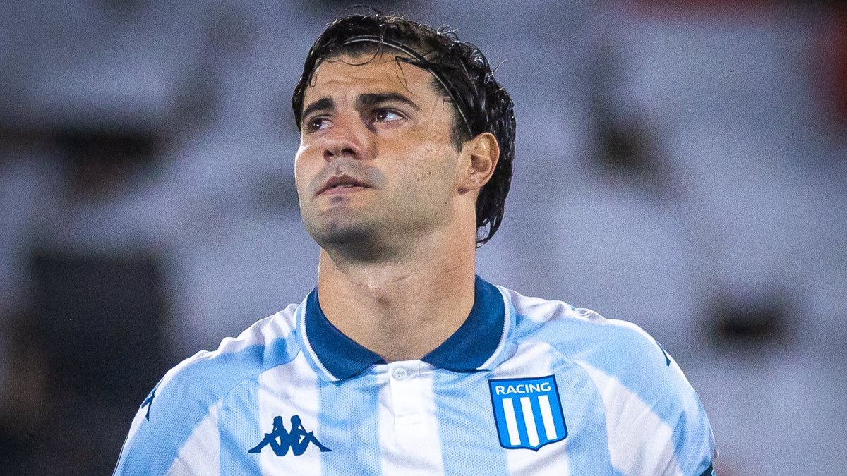 Vasco contrata Santiago Sosa, capitão do Racing